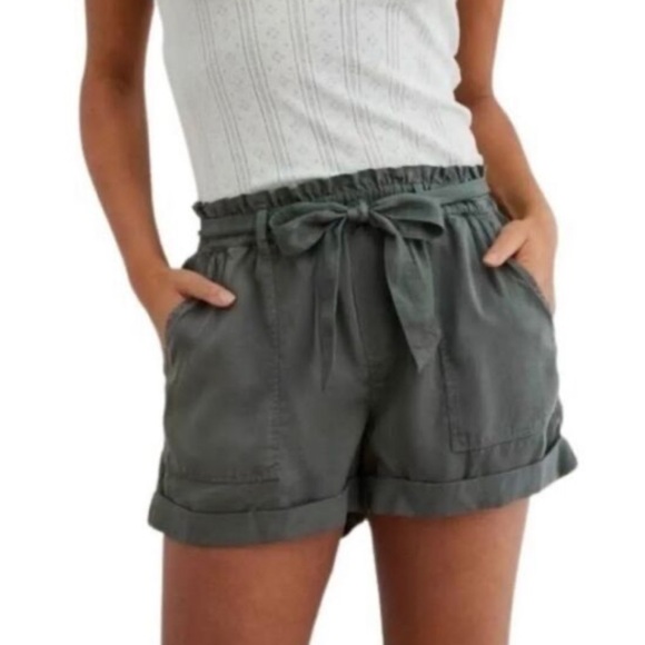 Aerie Paper Bag Cuffed Pull On Shorts - Picture 1 of 8